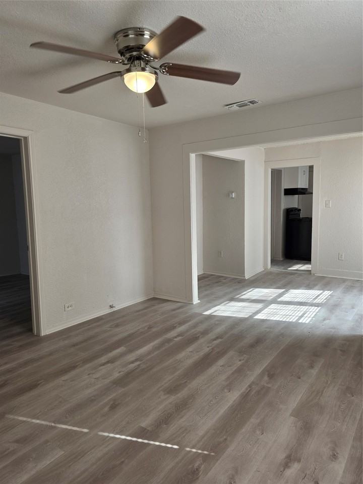 531 W Spurgeon St - Photo 2 of 13