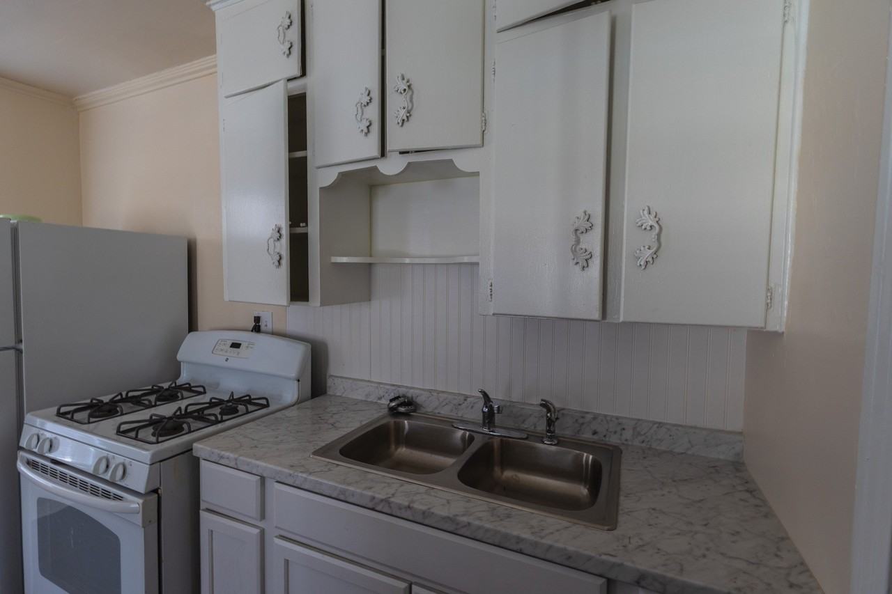 3116 N 26th St #3118 - Photo 4 of 13