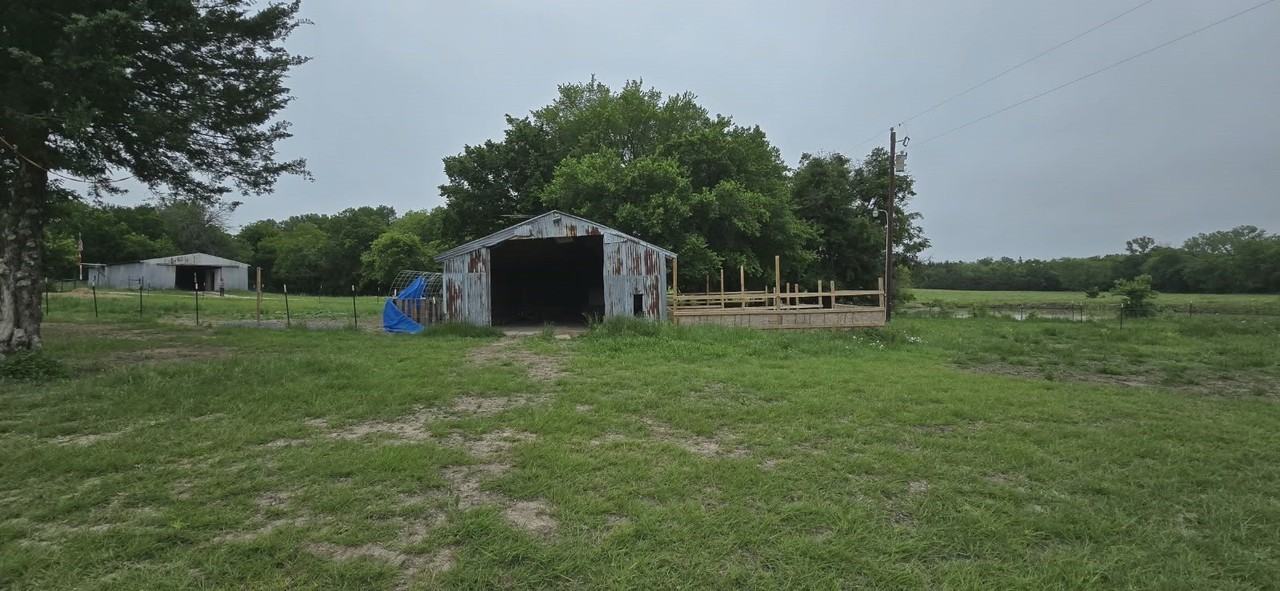 2267 County Road 3025 - Photo 6 of 40
