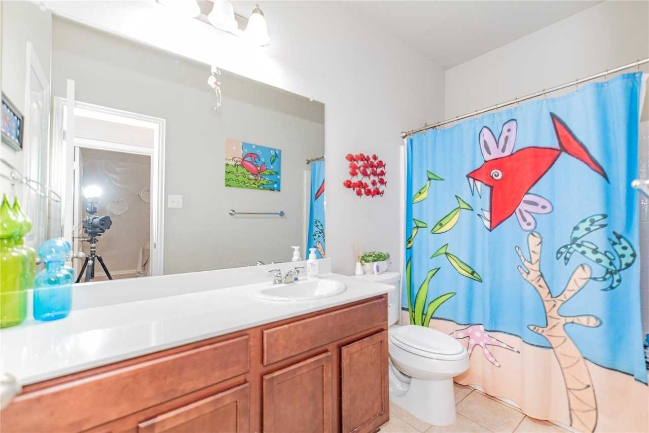 1024 Bird Creek Dr - Photo 4 of 28