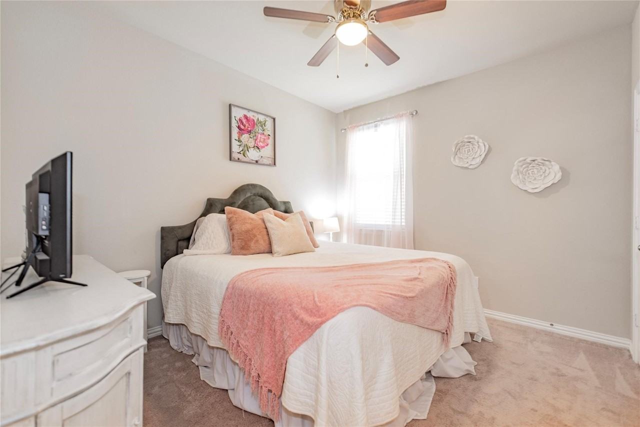 1024 Bird Creek Dr - Photo 5 of 28