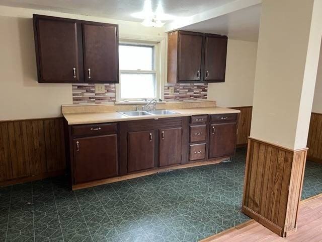 1105 W Vine St - Photo 2 of 12