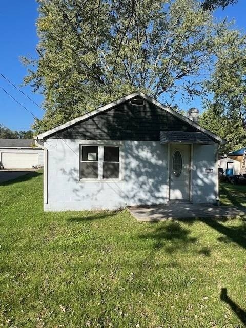 11361 Homestead NE Ave - Photo 2 of 7