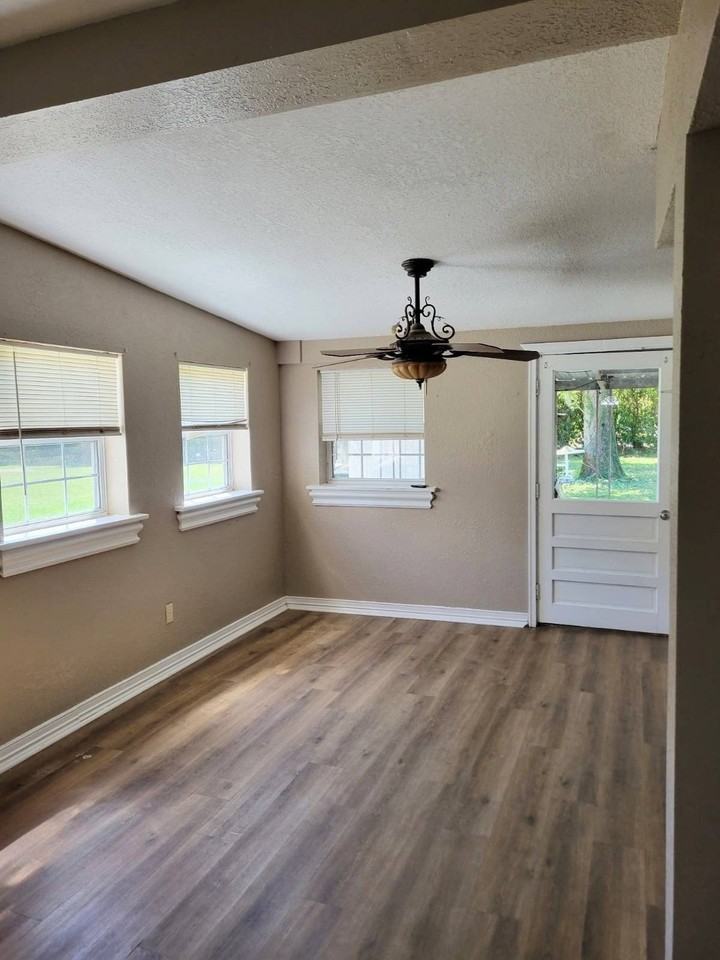 10520 Se 159th St - Photo 7 of 12