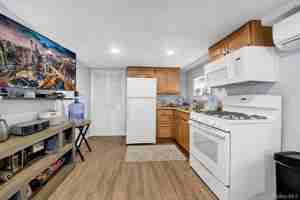 featured image of 3200 Philip Ave #B