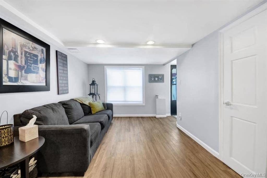 3200 Philip Ave #B - Photo 2 of 6