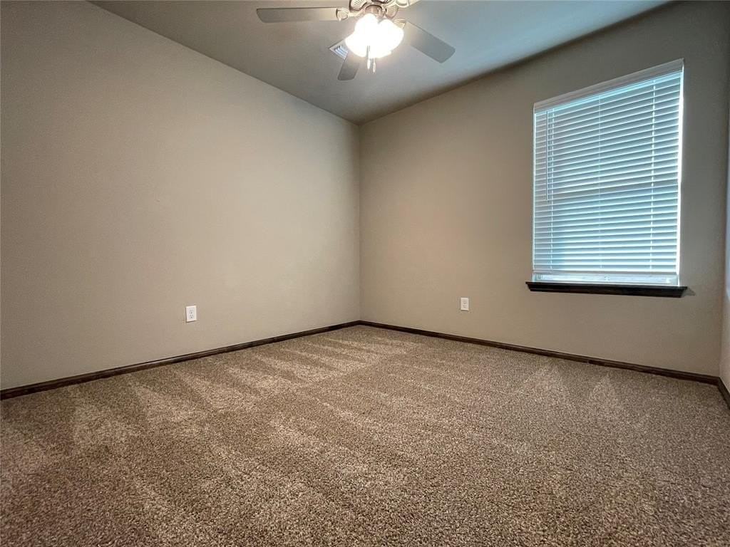 2033 Sara Vista Dr - Photo 7 of 25