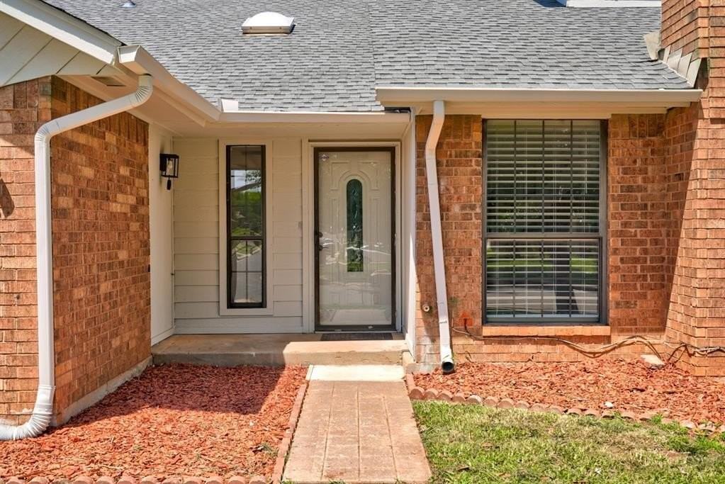 1617 Raquel Rd - Photo 2 of 43