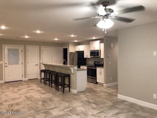 2225 S Pearl Ave - Photo 4 of 17