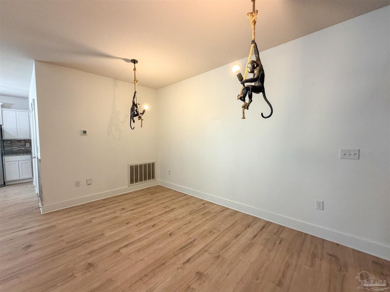 3943 Whitetail Ln - Photo 3 of 28