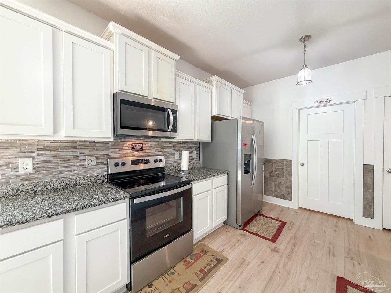 3943 Whitetail Ln - Photo 5 of 28