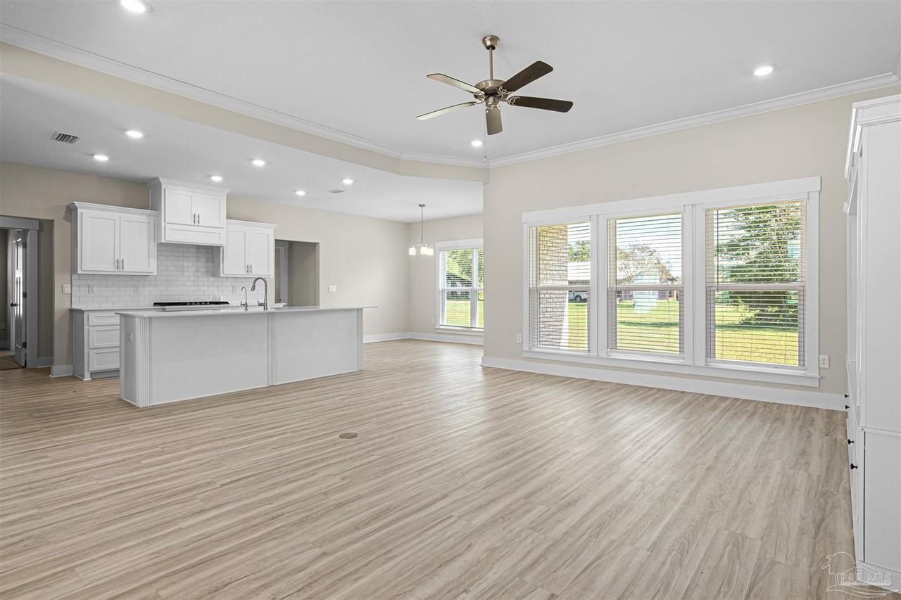 6499 Ledgestone Ct - Photo 5 of 50