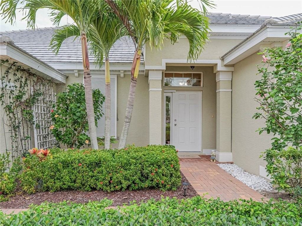 6400 Monserrat Dr - Photo 4 of 36