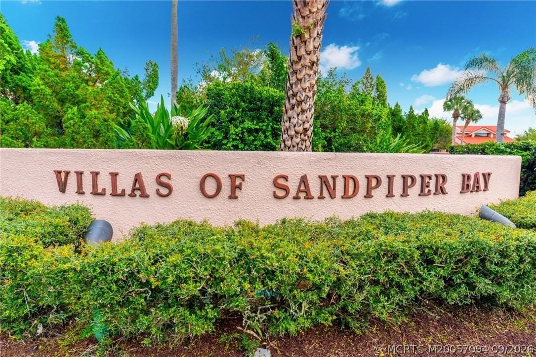 3303 Se Sandpiper Cir - Photo 3 of 50