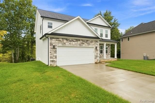 6149 Woodridge Ln - Photo 3 of 48