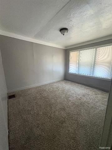 14249 Cloverlawn St - Photo 6 of 10