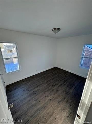 4707 Buckingham Ave - Photo 6 of 9