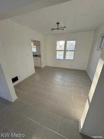4707 Buckingham Ave - Photo 7 of 9