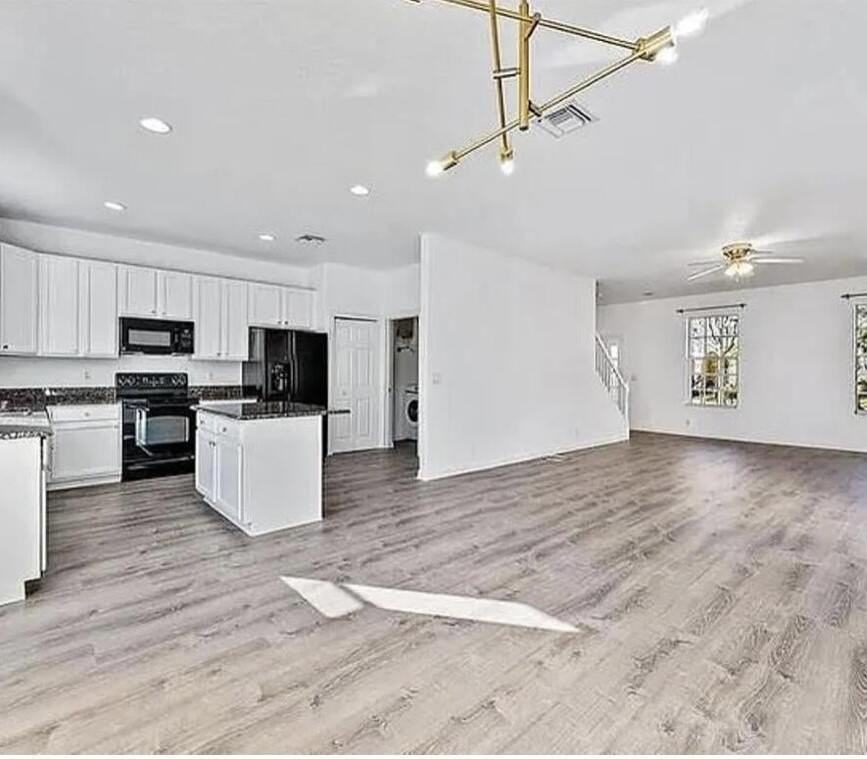 8052 Murano Cir - Photo 5 of 9