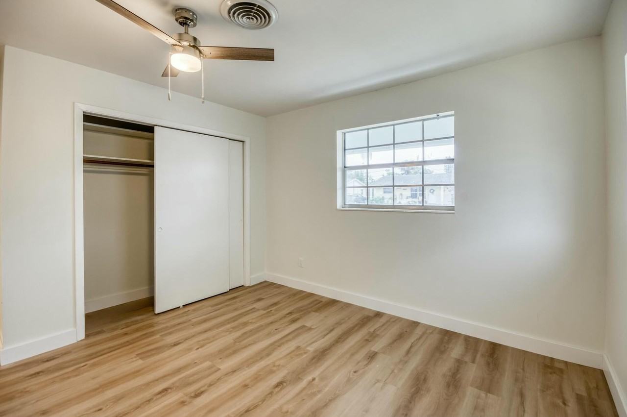 2319 Ne Rustic Way - Photo 7 of 13