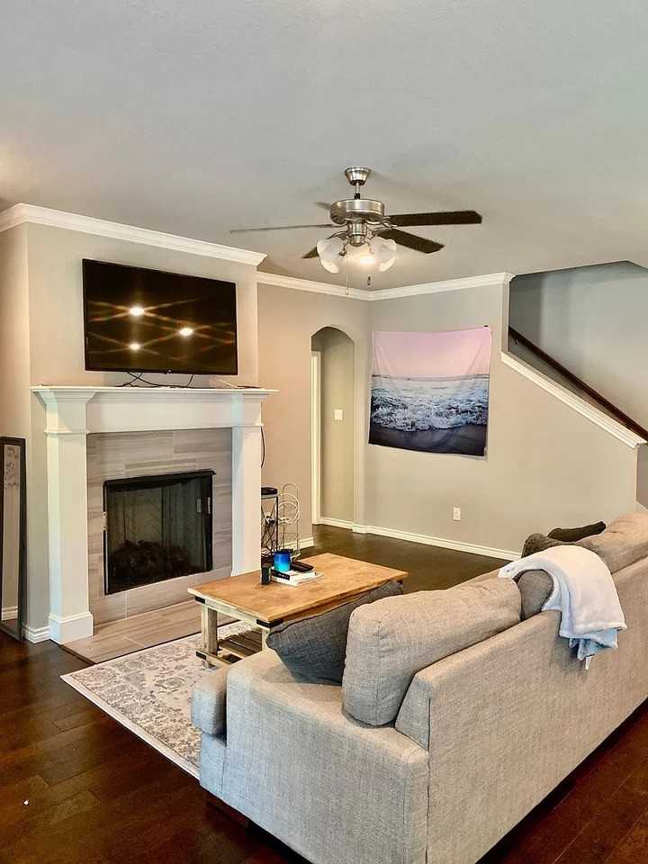 2813 Townsend Dr #1 - Photo 5 of 13