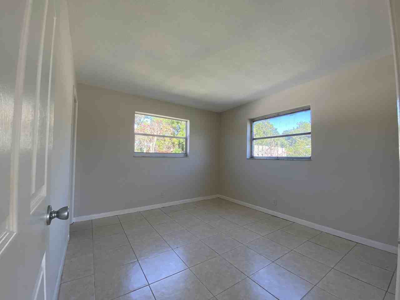 2987 Dolphin Dr - Photo 7 of 10