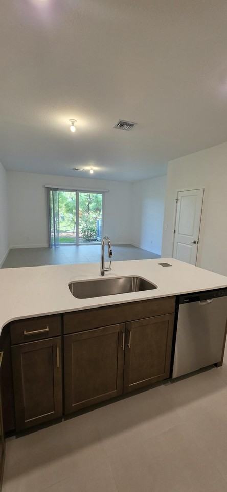 161 Lakeside Landings Dr - Photo 6 of 27