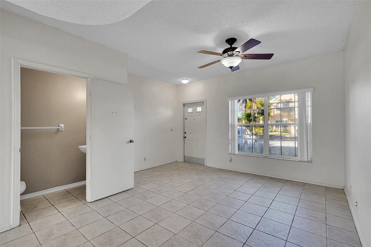 50 Truman Dr - Photo 6 of 26