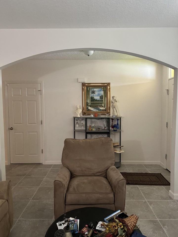 6140 Nw Regent St - Photo 5 of 8