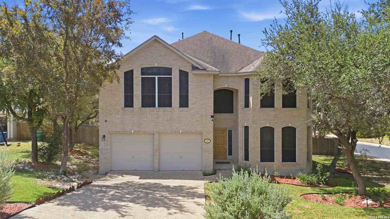 1007 Serenata Cir