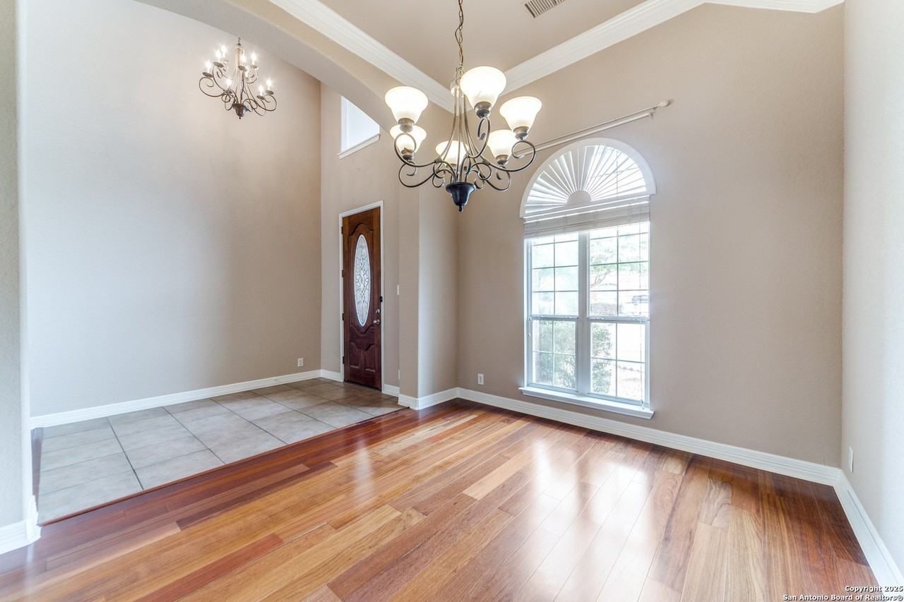 3354 Highline Trl - Photo 4 of 25
