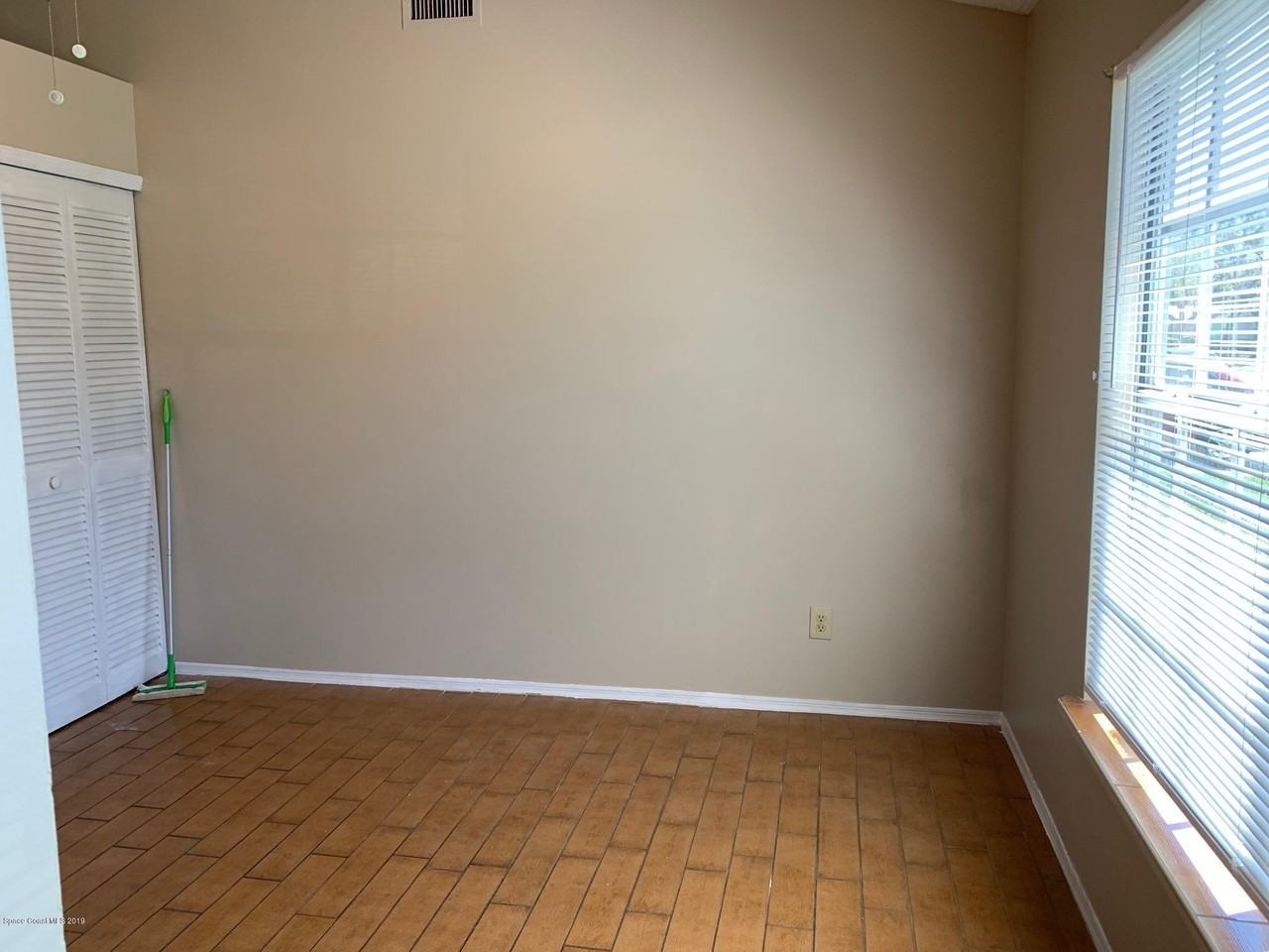 176 Crystal Lake Rd - Photo 3 of 14