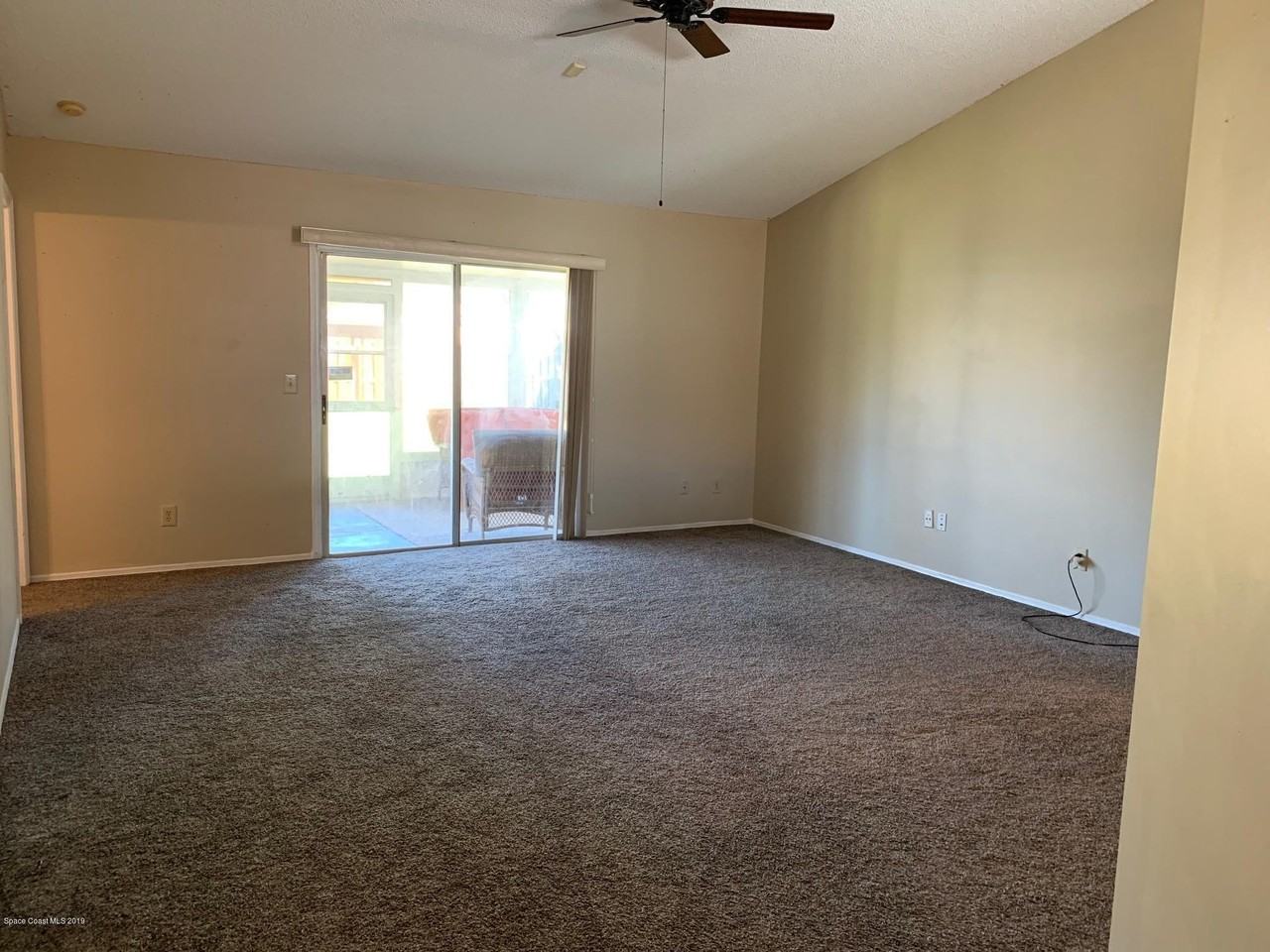 176 Crystal Lake Rd - Photo 5 of 14