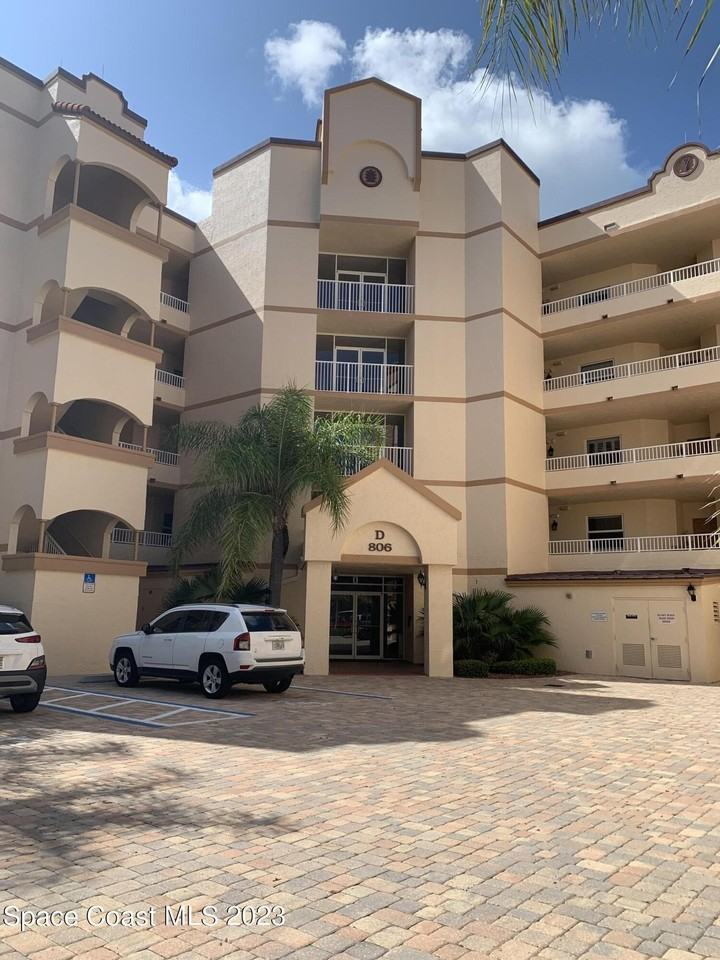 806 Mystic Dr #D205