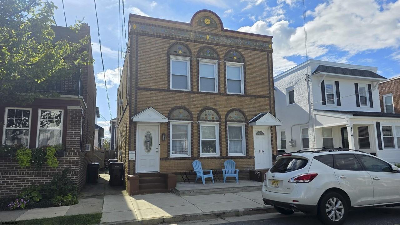 112 N Avolyn Ave