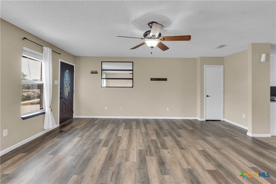 3209 Windfield Dr - Photo 6 of 16