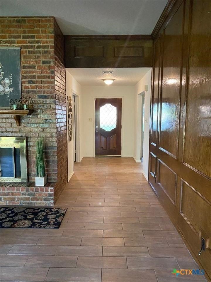 2504 Canyon Creek Dr - Photo 5 of 23
