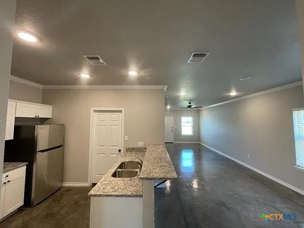 8502 Adams Ln - Photo 3 of 6