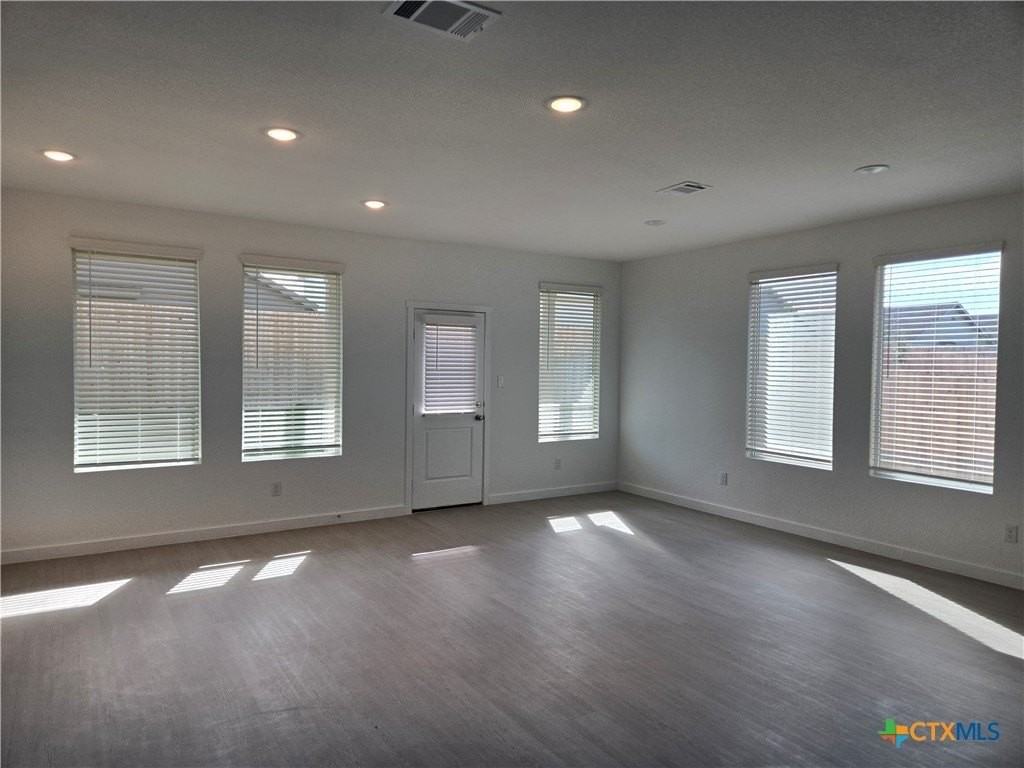 829 El Camino Ct - Photo 2 of 10