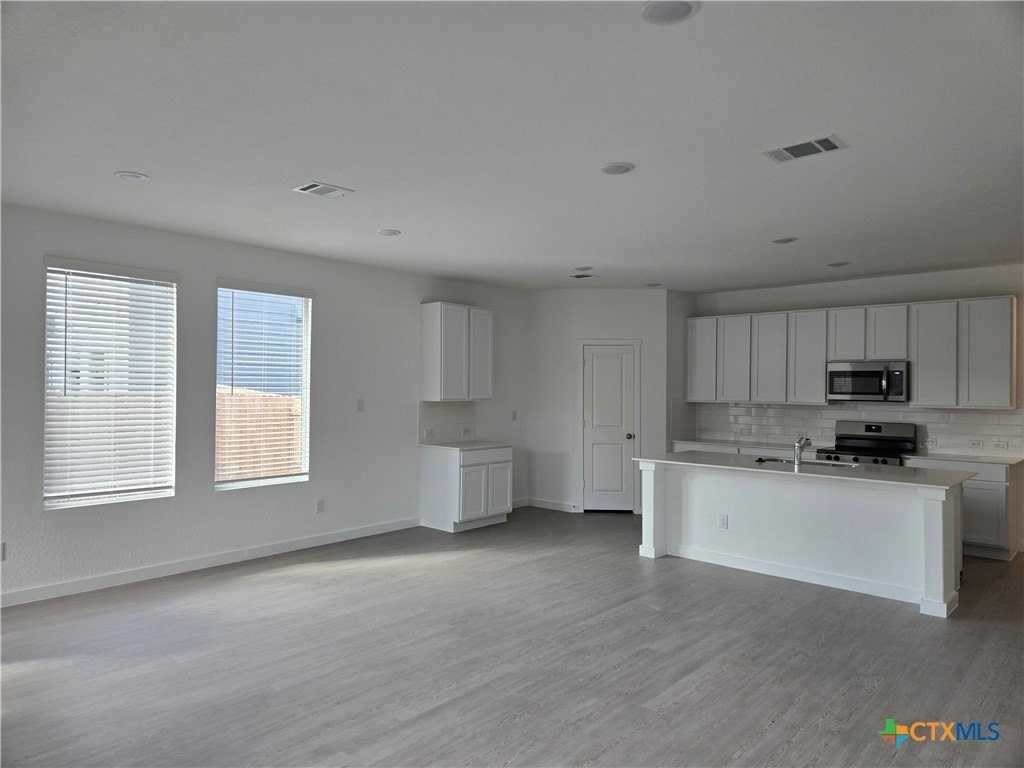 829 El Camino Ct - Photo 3 of 10