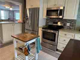 featured image of 4 Hammond St #5