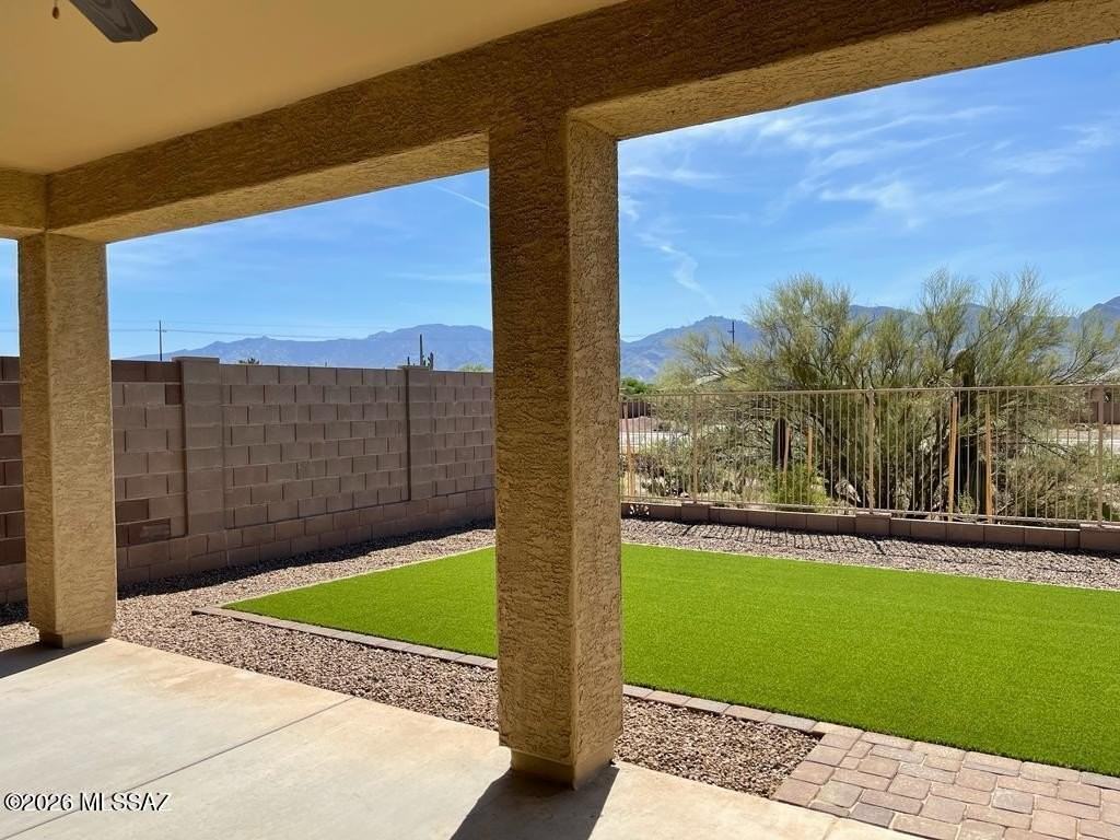 11504 N Desert Calico Loop
