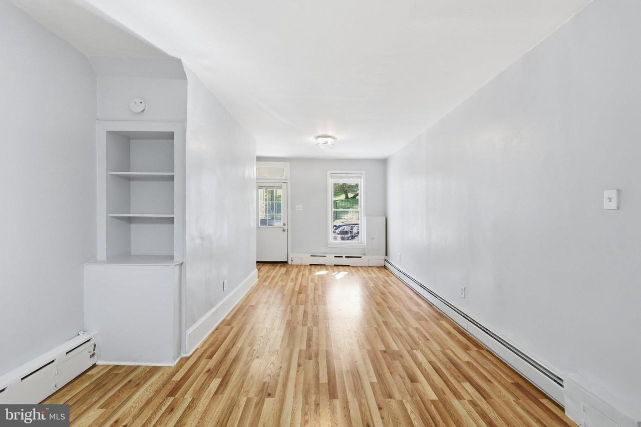 2227 14th St Se - Photo 4 of 33