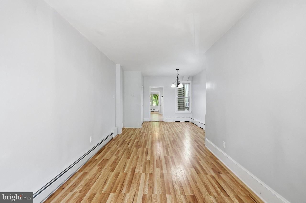 2227 14th St Se - Photo 5 of 33