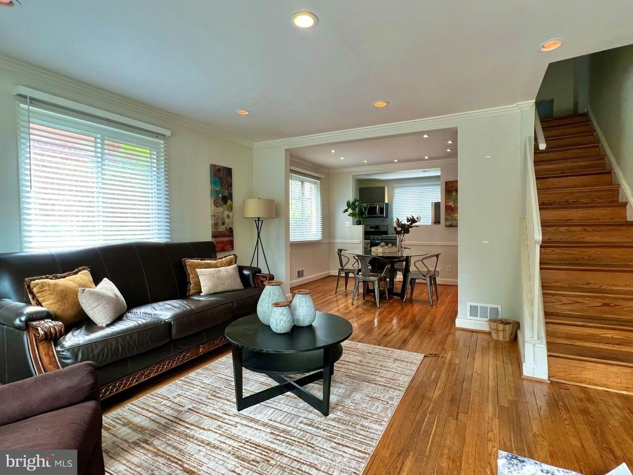 5006 14th St Ne - Photo 3 of 36