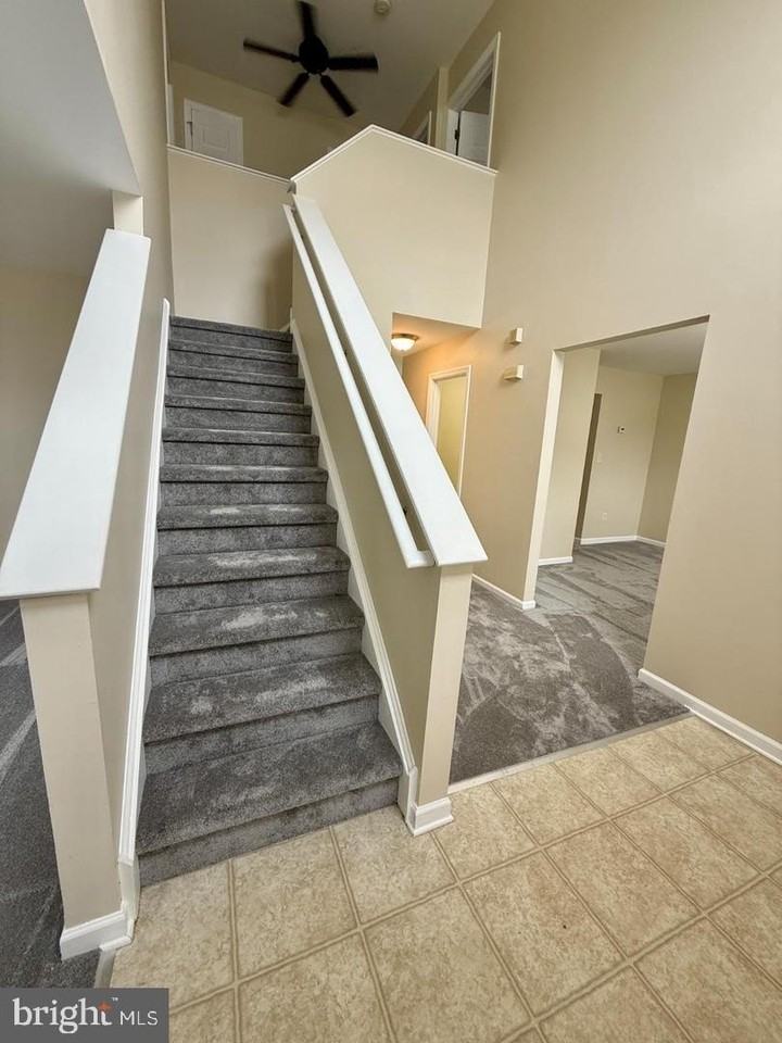235 Tracer Dr - Photo 4 of 28