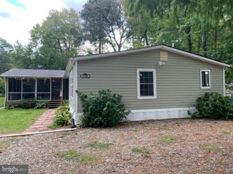 37240 Carolina Dr - Photo 2 of 21
