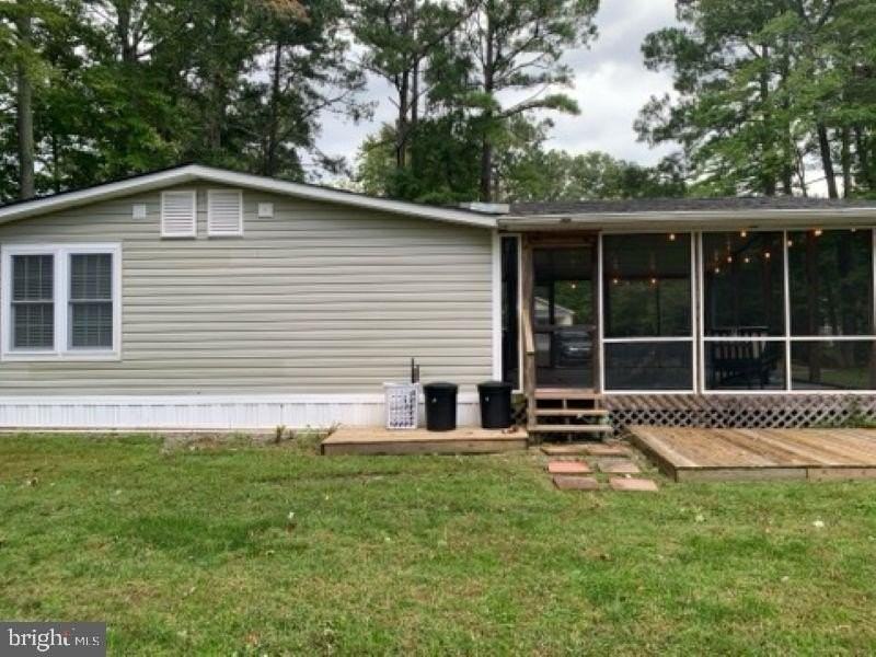 37240 Carolina Dr - Photo 3 of 21