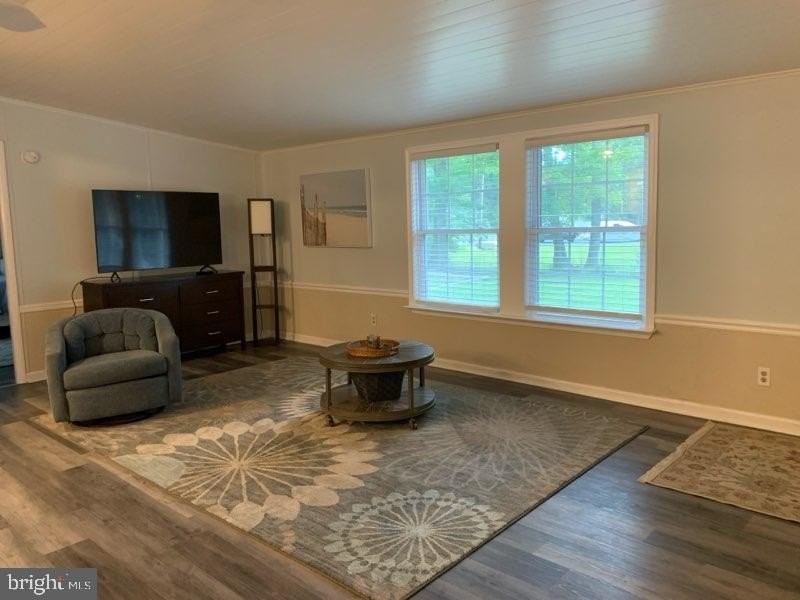 37240 Carolina Dr - Photo 4 of 21