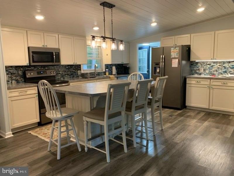 37240 Carolina Dr - Photo 6 of 21